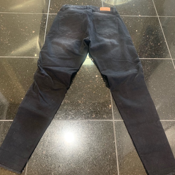 Lucky and Blessed (L&B) Black Straight Leg Jeans for Women - Size 4 - NWOT - Picture 2 of 6